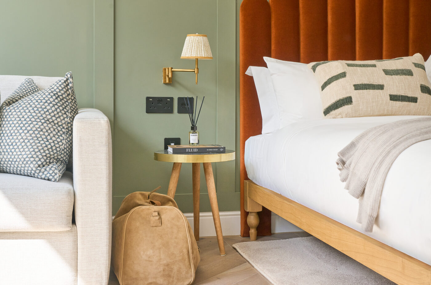 Digital Detox: The Luxury of Disconnection